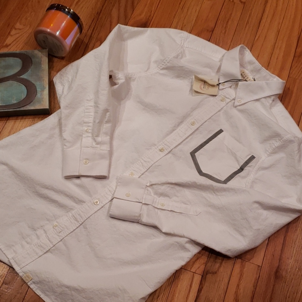NWT- 100% Cotton button down shirt
